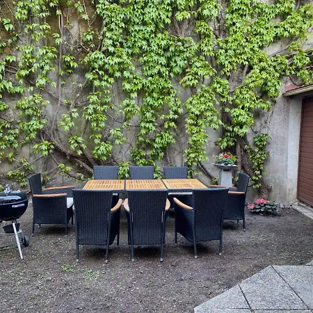 55-Qm-Traminer-Eg-Gartenblick アパート *