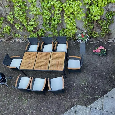 55-Qm-Traminer-Eg-Gartenblick アパート バート・ラトカースブルク